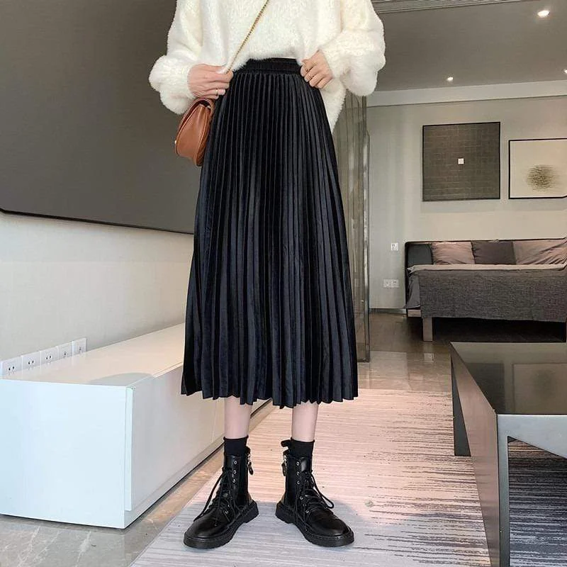 Women's Korean Style Elastic Velvet Long Pleated Skirt